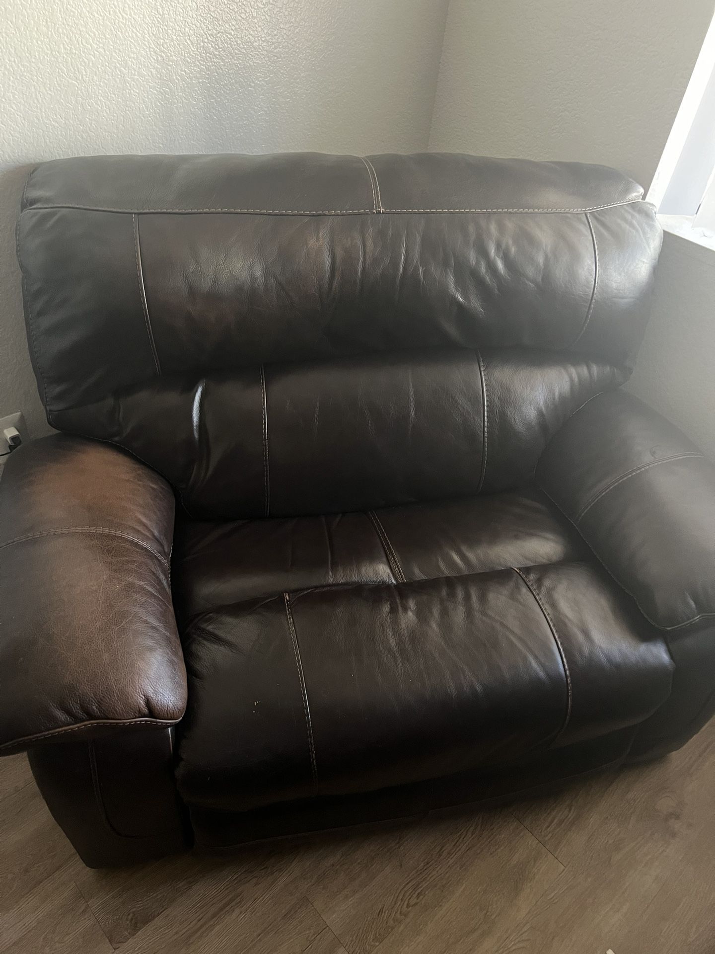 Electric Leather Recliners 