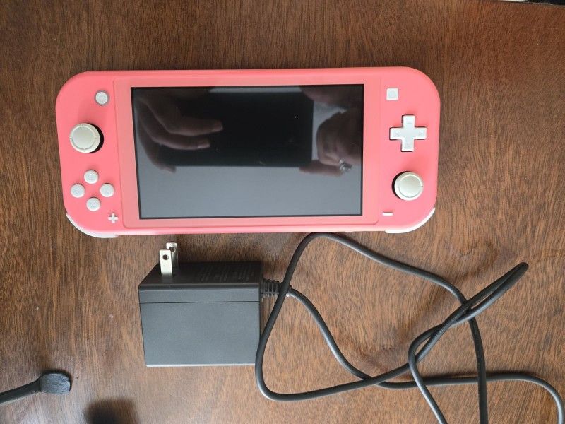 Coral Nintendo Switch Lite