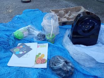 BRAND NEW. Alcok Slow Juicer.