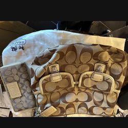 Coach purse and wallet