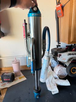 King shocks 3.0x8 bypass  spec