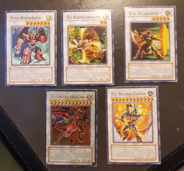 stack of yugioh cards Amazon.com: Konami YuGiOh Custom Lot of 400 Common Single Cards : Toys &  Games