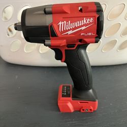 MILWAUKEE 18v 1/2” IMPACT WRENCH (TOOL ONLY