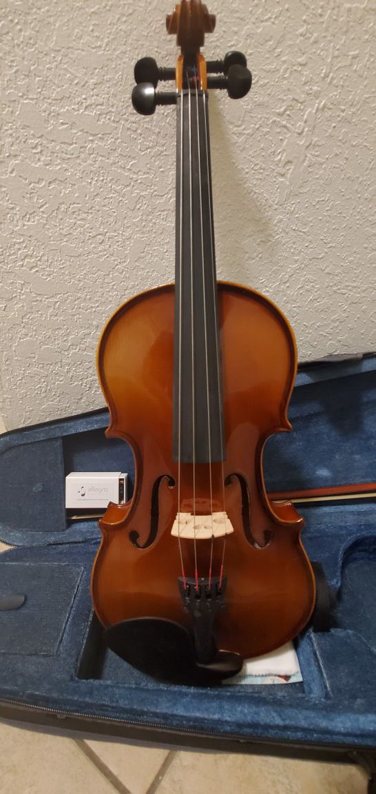 Brand new! Top quality. Emmanuel Berberian Violin Outfit.