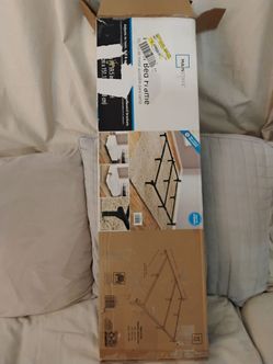 Adjustable bedframe