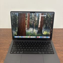 2023 Apple MacBook Pro 18GB M3 Pro 512GB 37 COUNT. 100 % Maximum Capacity AppleCare April 2027 