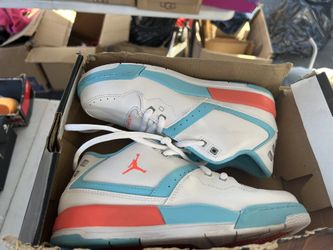 NEW JORDANS KIDS SIZE 3 ❌$35