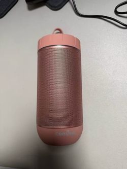 comical portable bluetooth speaker - pink