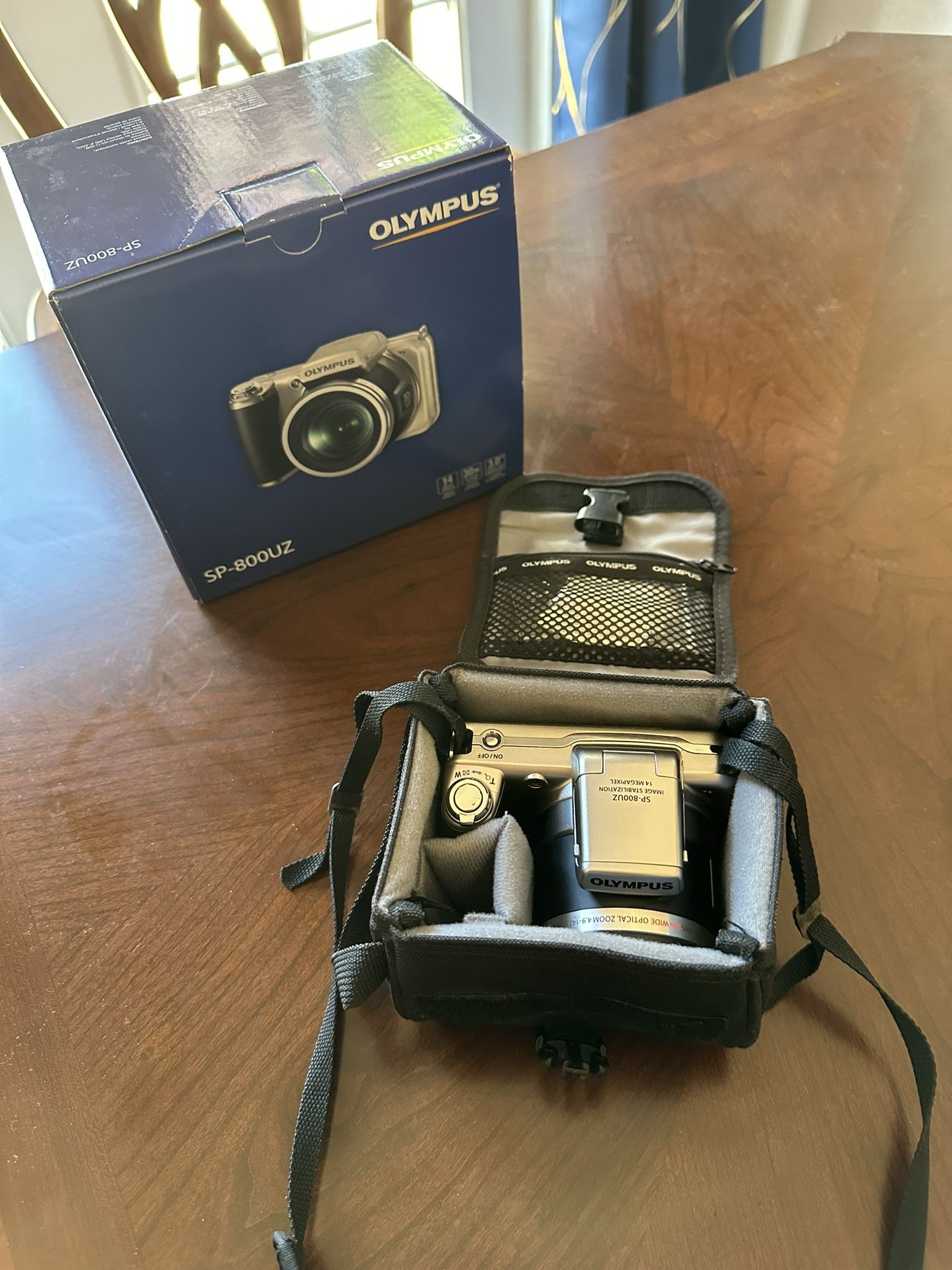 Olympus SP-800UZ