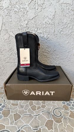 COWBOY BOOTS ARIAT SIZE 8.5 MENS