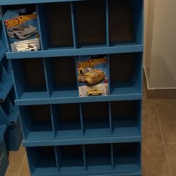 HOT WHEELS STORE DISPLAYS ! (Milwaukie,OR)