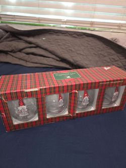 Winterberrie Lane Stemless Wine Glasses Set  Brand New