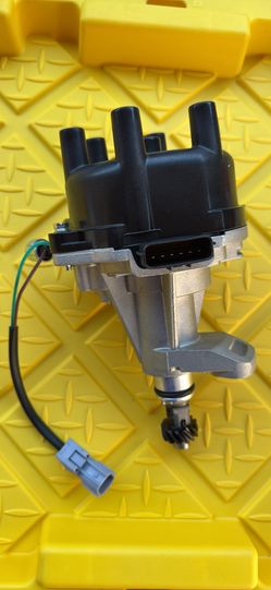 Brand New Ignition Distributor 1(contact info removed) Nissan And Infiniti 3.3l V6