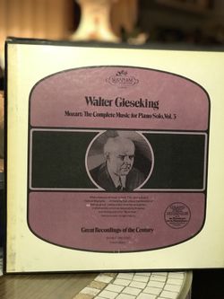 Vinyl records LPS $10.00 near mint condition 3 record set