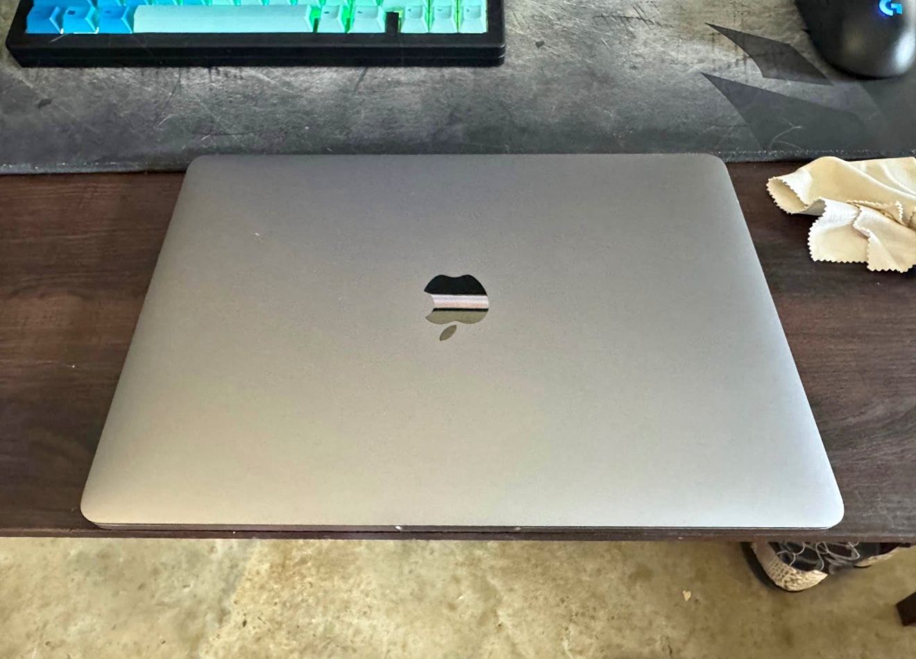 Macbook Pro (2020, M1, 512 gb)
