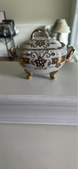 VINTAGE SUGAR BOWL