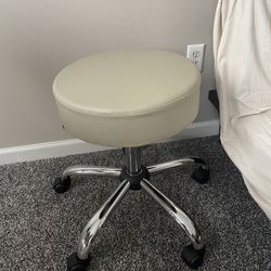 Round Stool With Wheels (tan)