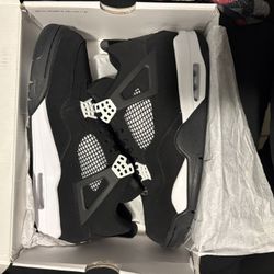 jordan 4 white thunder 