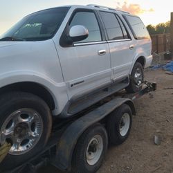 98 Lincoln Navigator For Parts