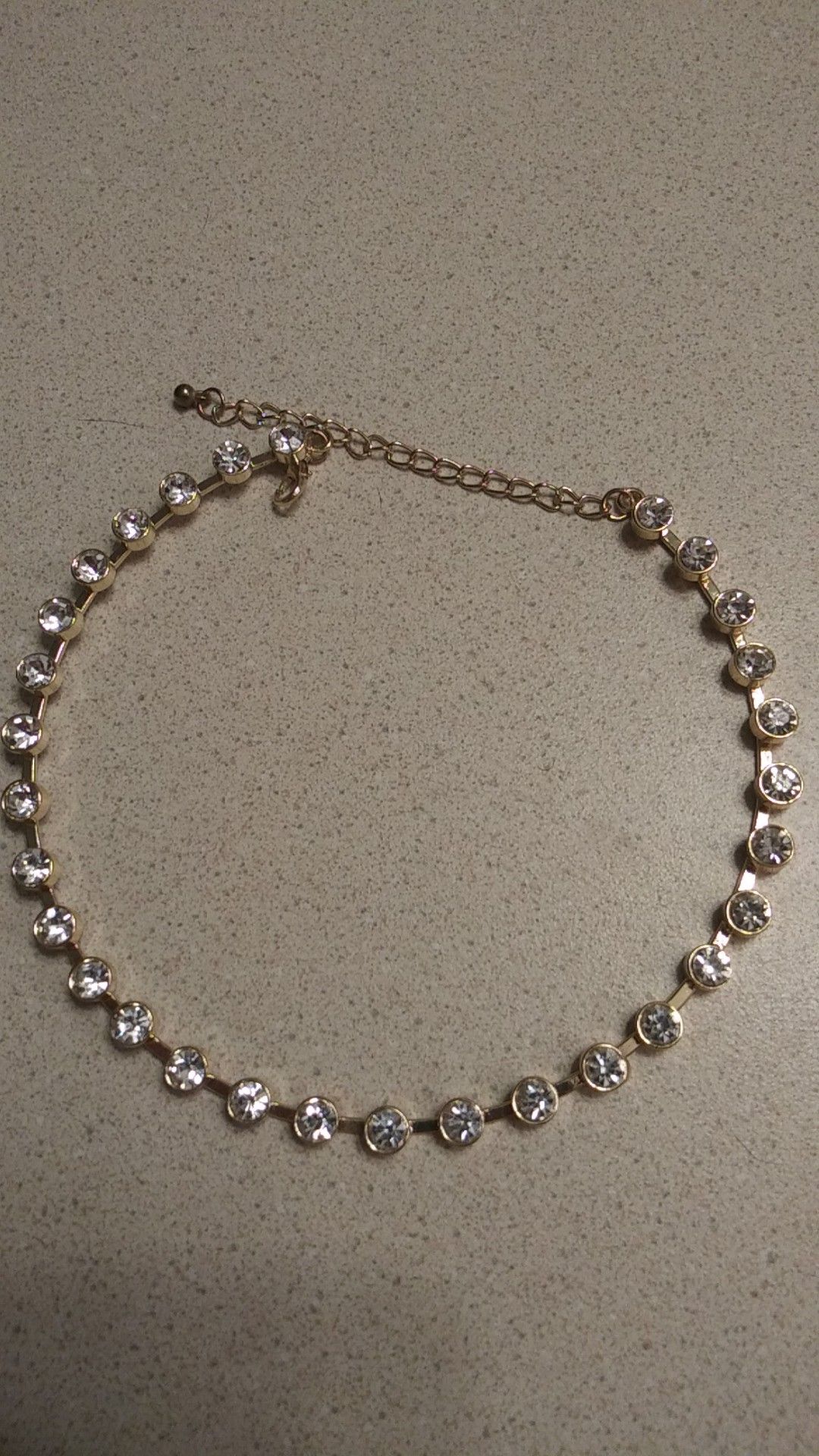 CRYSTAL CHOKER