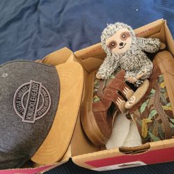 Baby Hat And Vans Size 4c