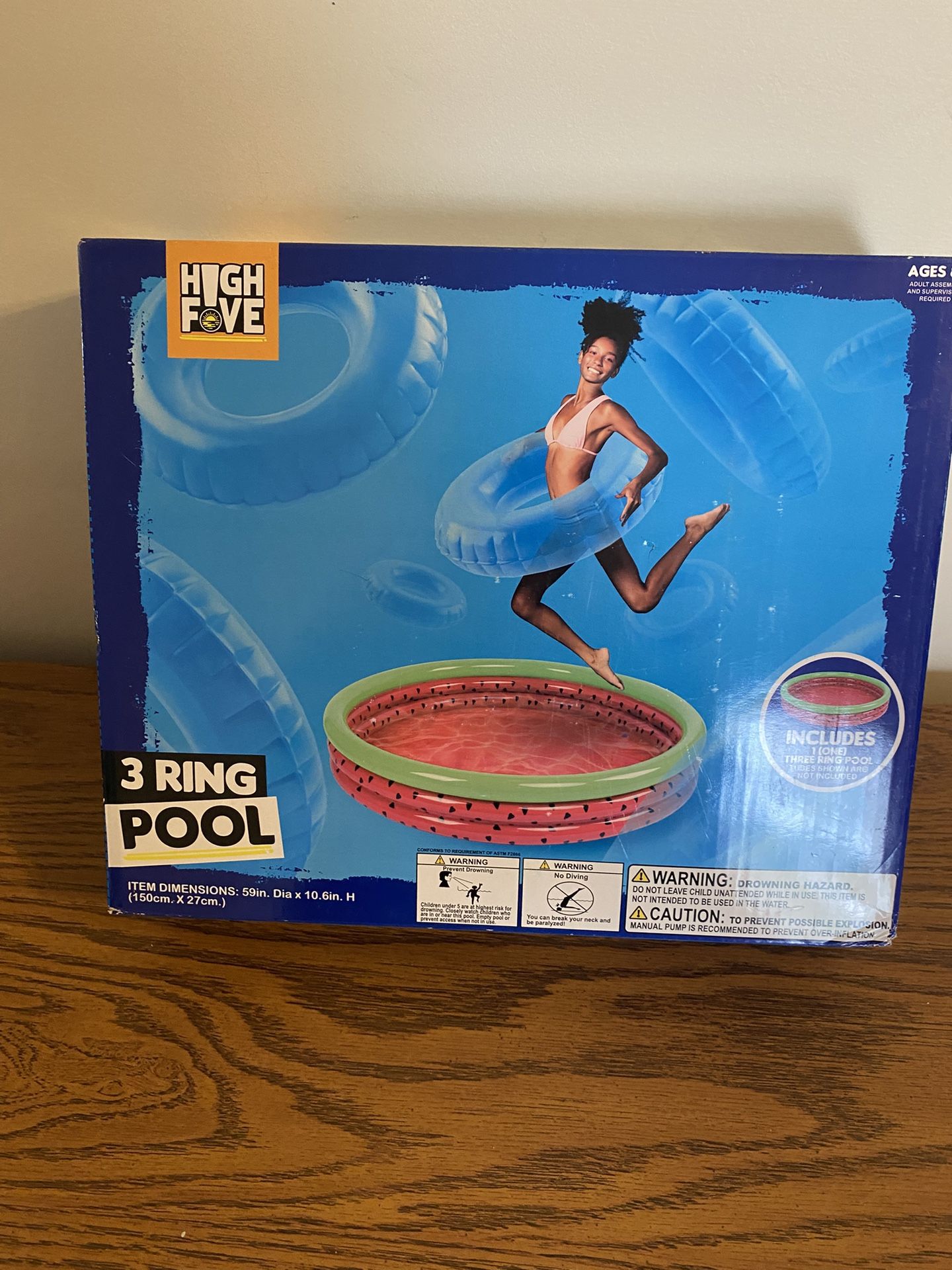 Nib High Five 3 Ring Watermelon Pool