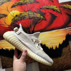 Yeezy 350 V2 bone size 11.5 