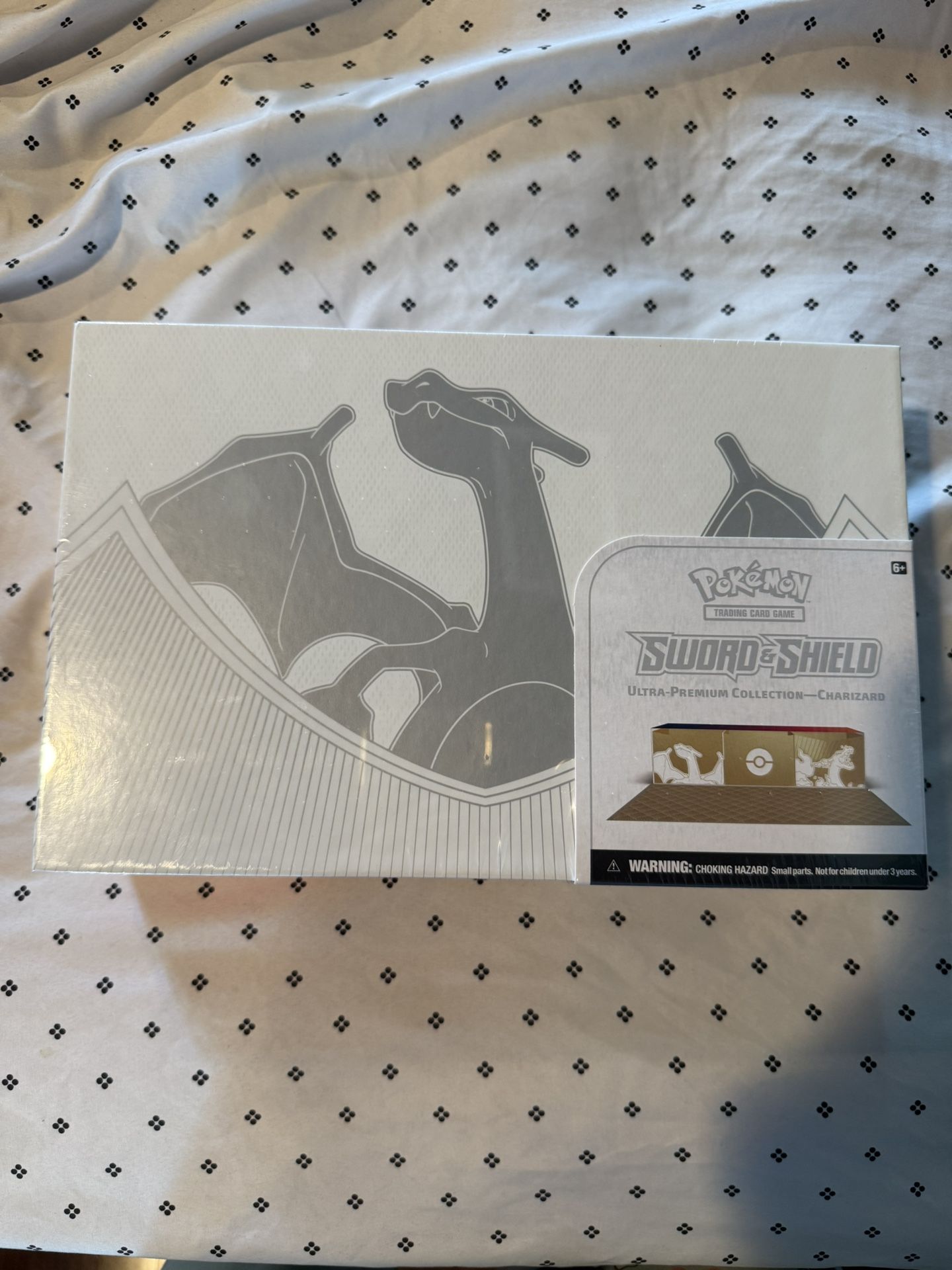 Charizard Box