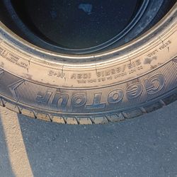 2 Llantas 215 65 R 16 Geotour 