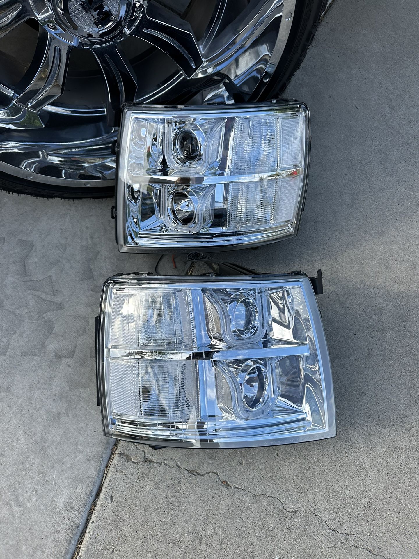 New Chevy Silverado Projected Headlights 07-13