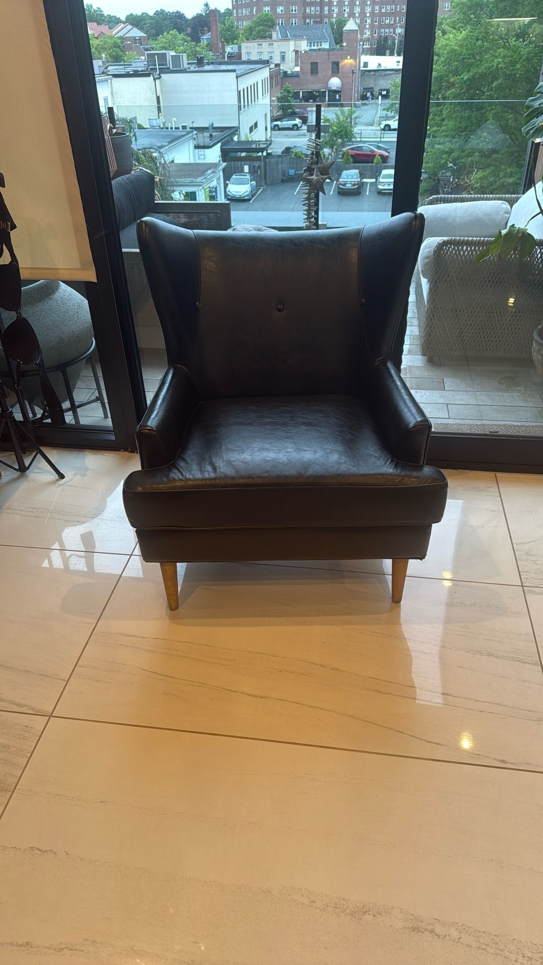 Tommy hillfiger chair