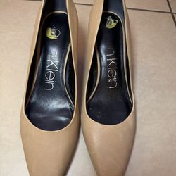 👠  size 9Calvin Klein Nude Heels – Classic Work Pumps