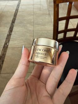 Lancôme Absolue Revitalizing & Brightening Soft Cream