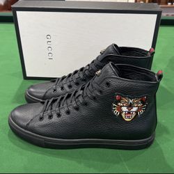 Men’s 10 Gucci Snakes Black Sneakers