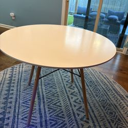 Table Set (4 Chairs) 