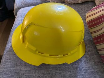 Milwaukee safety helmet