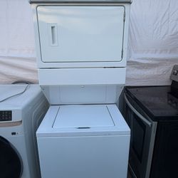 Maytag Laundry Washer And Dryer 