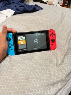 Nintendo Switch V2 Bundle – Neon Red/Blue + Hori Split Pad Pro + Carry Case