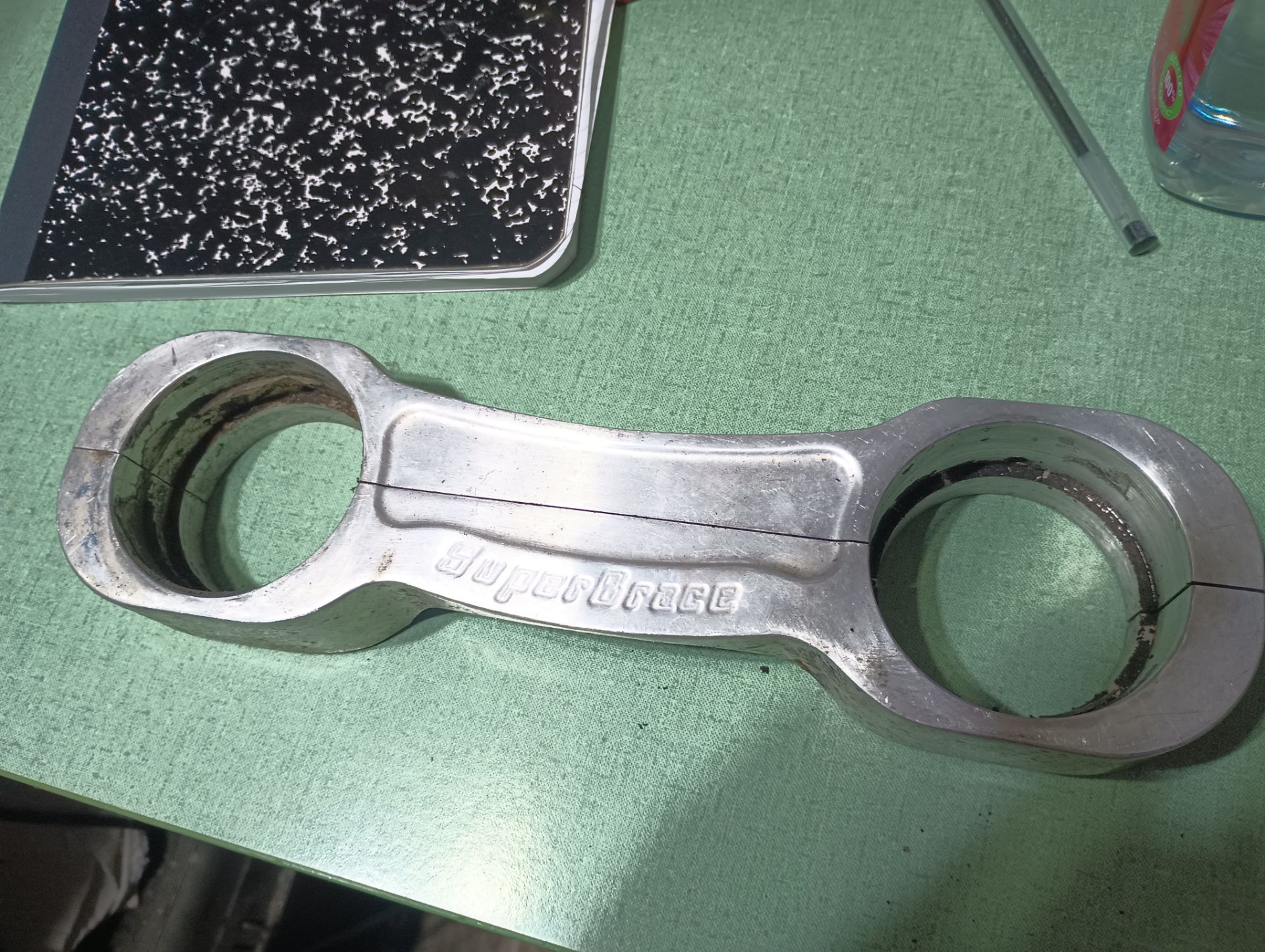 KLR650 Fork brace (SUPERBRACE)