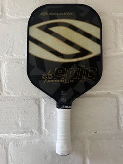 Selkirk Pickleball Paddle
