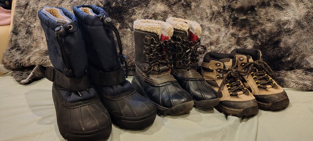 Kids insulated snow boots and hiking boots for size 3. $10 each or $23 for all.