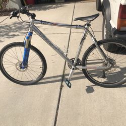 Aluminum Trek Mountain Bike 8500ZR