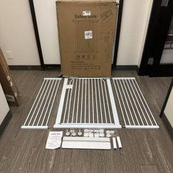 $40 #3106 (41” Tall X 30-56” Wide) Extra Tall And Wide - Cat, Dog Or Baby 