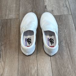 White Slip On Vans - Men’s Size 6 / Women’s Size 7.5
