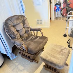 Glider rocking chair, clean, with ottoman