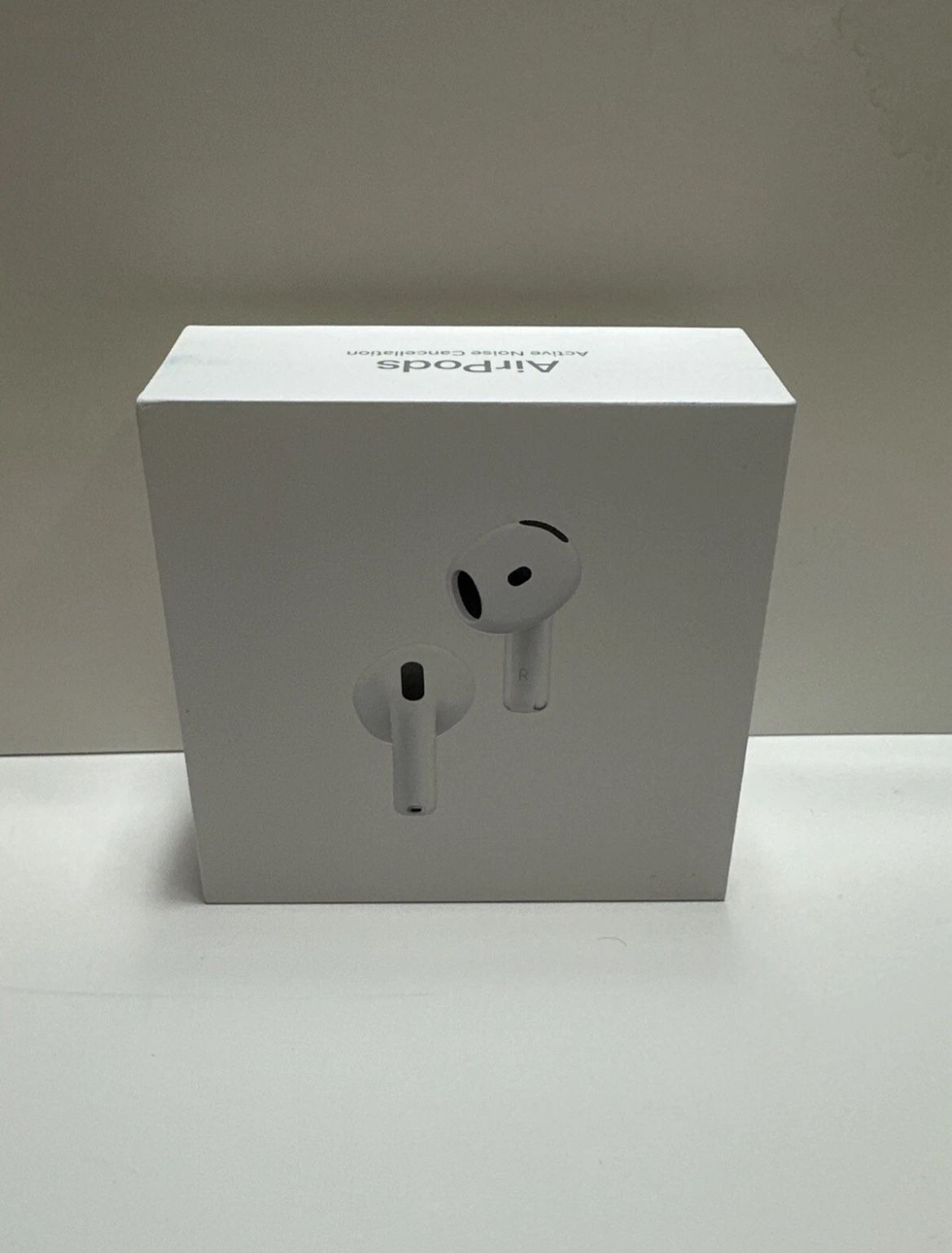 Apple Airpods 4th Gen With Active Noise Cancellation