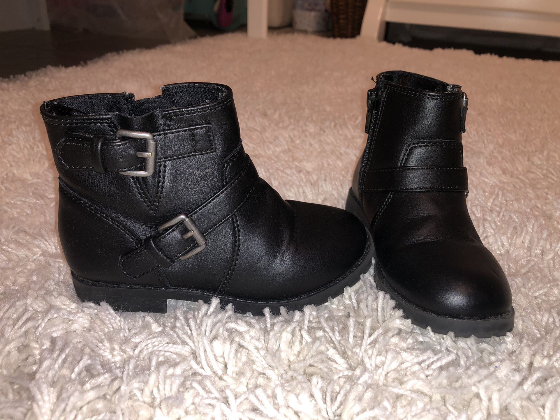 Looking New Little Girl Boots Size 9