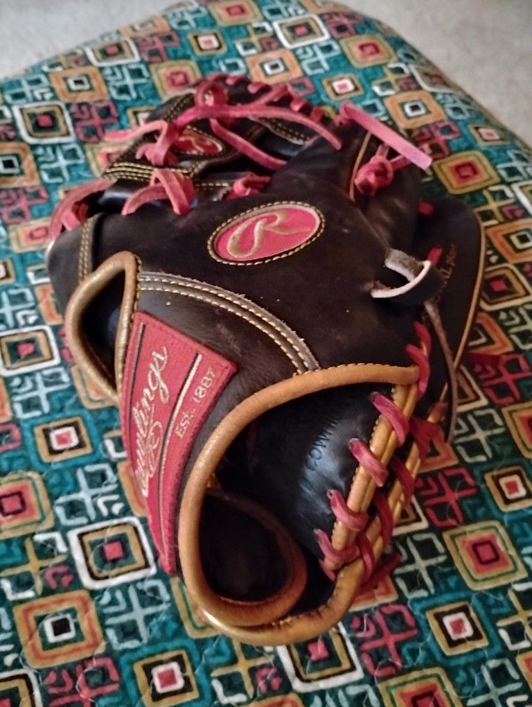 Rawlings wing tip golden glove Heart Of The Hide PRO205W-2BG 11.75 RHT baseball glove