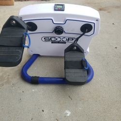 Scoop lateral trainer for under desk or in front of chair leg workout