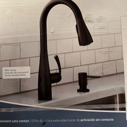 NEW Moen Essie MotionSense wave Pull Down Kitchen faucet 